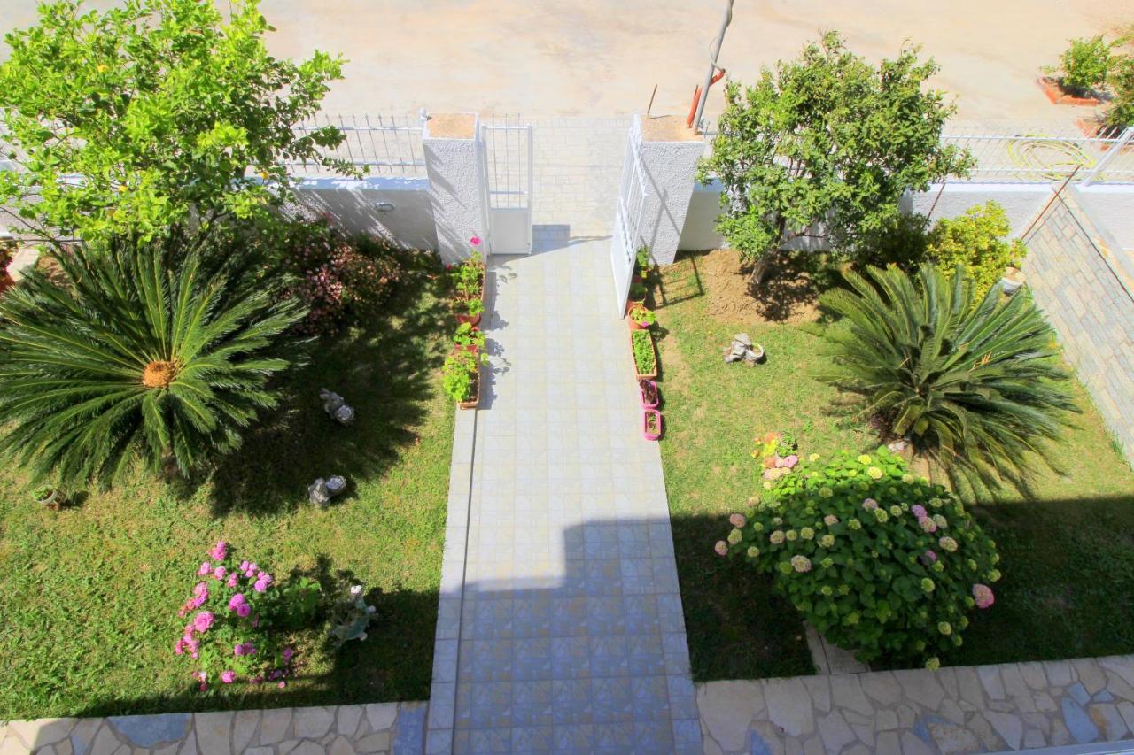 Sunset Apartments Berdenesh Σαράντα Εξωτερικό φωτογραφία