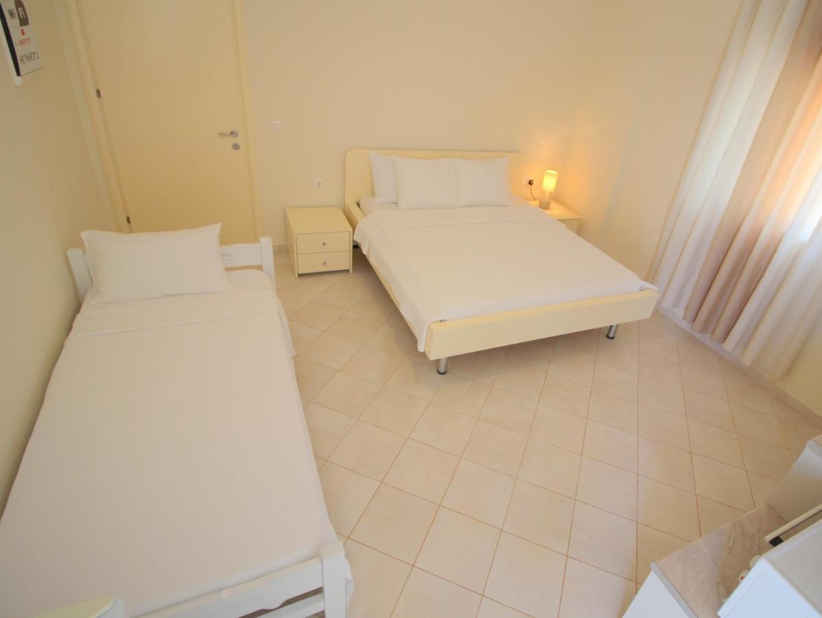Sunset Apartments Berdenesh Σαράντα Εξωτερικό φωτογραφία