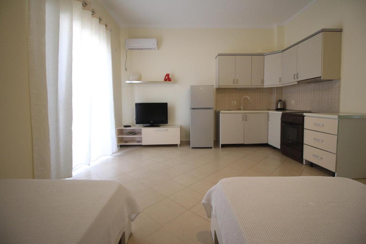 Sunset Apartments Berdenesh Σαράντα Εξωτερικό φωτογραφία