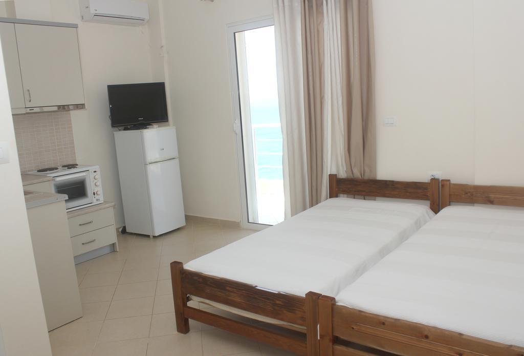 Sunset Apartments Berdenesh Σαράντα Εξωτερικό φωτογραφία